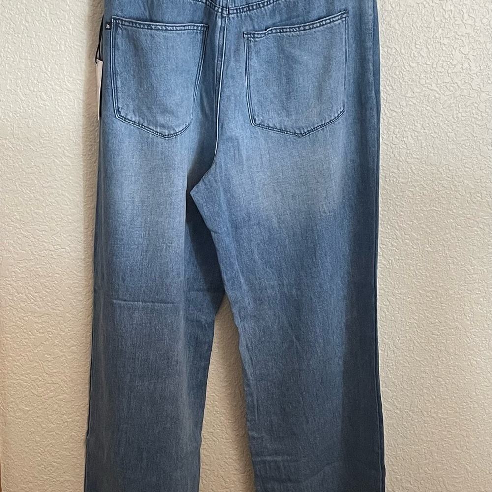 Judy Blue Medium Wash Wide Legged Relaxed  Drawstring Denim with Gold-Tip Cords - Picture 5 of 16
